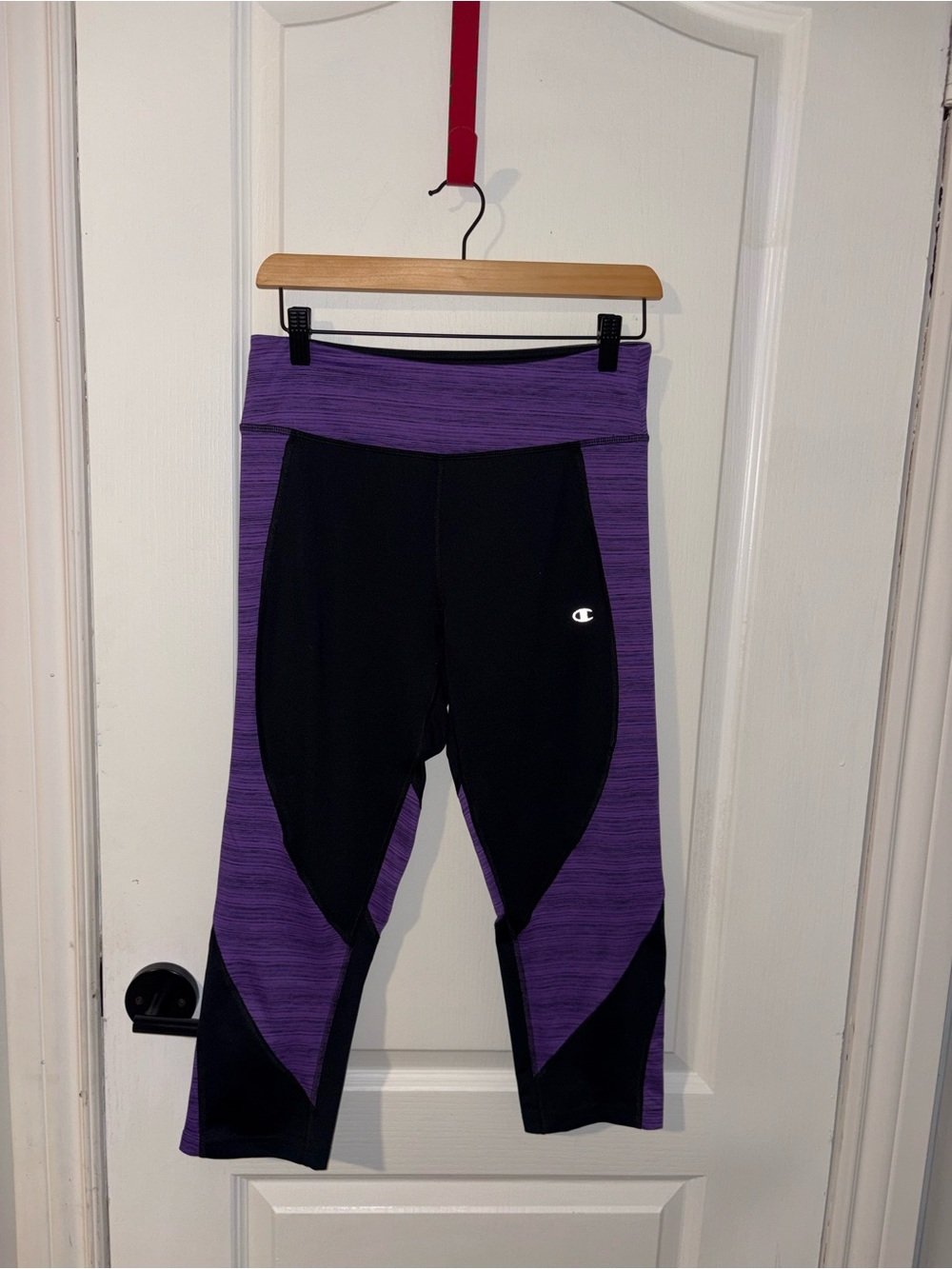 Champion | Black Cropped Leggings | Size Medium